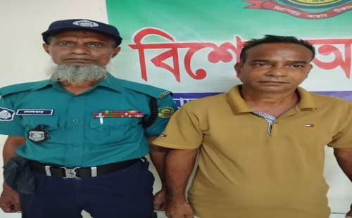 পাহাড়তলীতে বিশেষ অভিযানে সাজাপ্রাপ্ত পলাতক আসামি গ্রেফতার