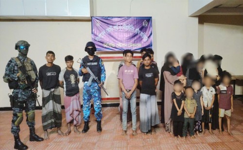 পাহাড়ে বন্দি ২৫ নারী–শিশু উদ্ধার, দুই পাচারকারী আটক